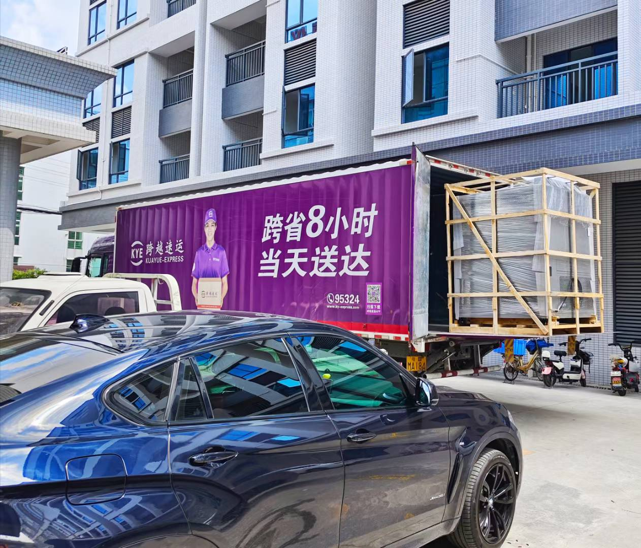 1000L恒溫恒濕試驗(yàn)箱出貨.png